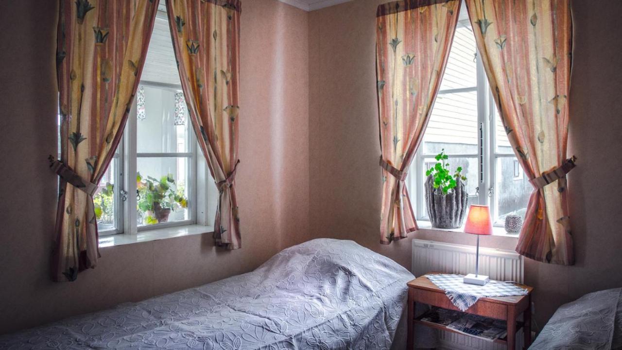Änggårde B&B Huse Exteriör bild